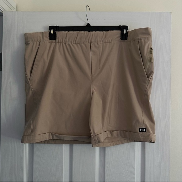 Size XXL Helly Hansen Move Quick Dry Tan Athletic Shorts - Picture 1 of 5